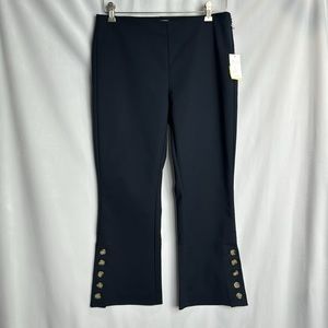 Ecru Navy Capris Flared Leg Size 8 - New